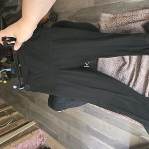 Black Leggings with Streamlined Silhouette and Full-Length Design